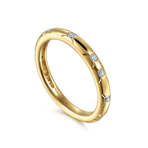 Diamond Starburst Accent Smooth Stackable Ring Band in Yellow Gold, 0.15 cttw