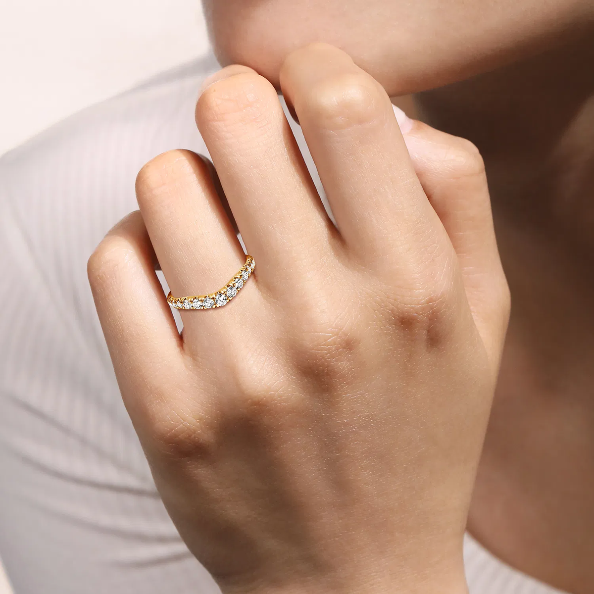 Curved Diamond Anniversary Band in 14k Yellow gold