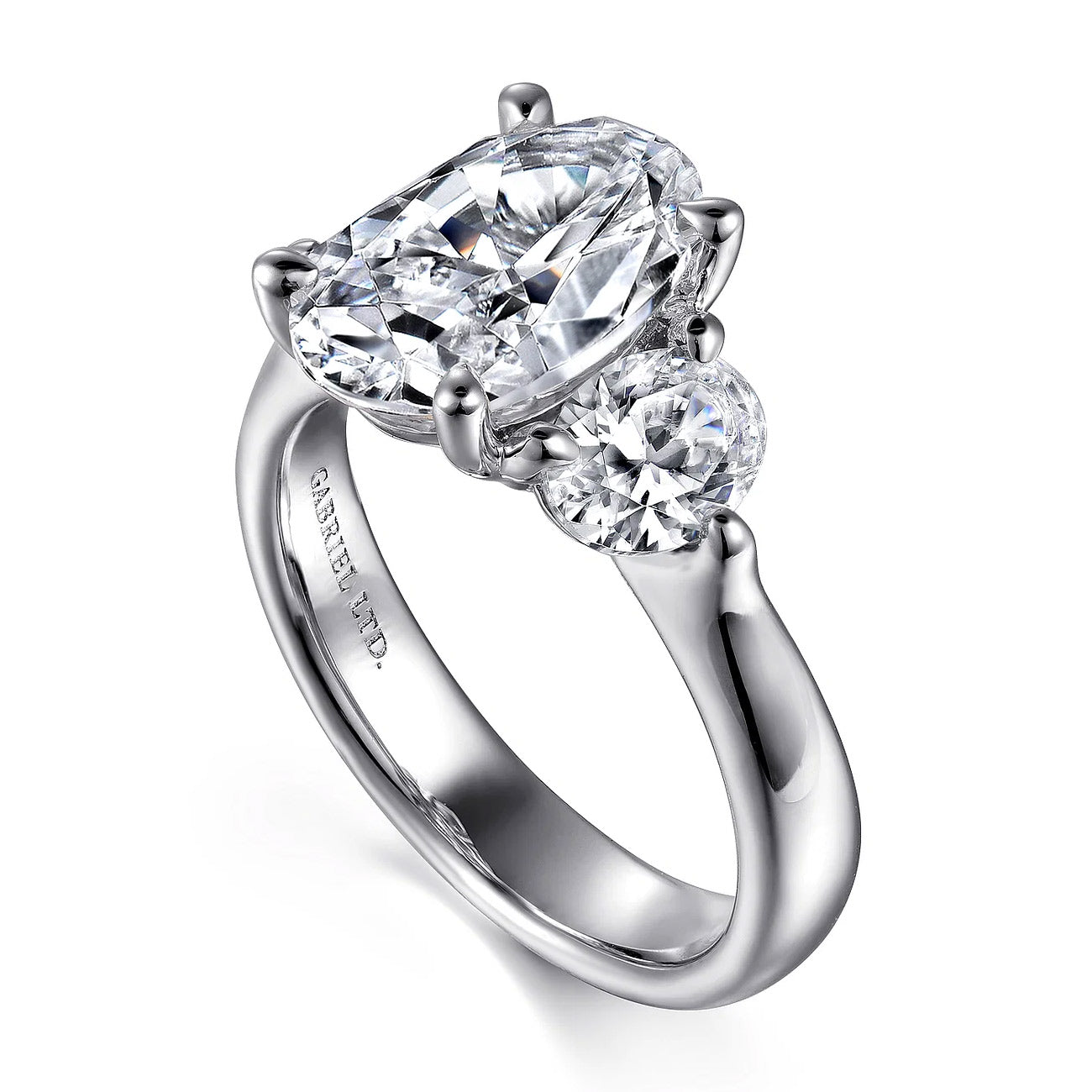 Laynie Oval 3-Stone Diamond Engagement Ring Setting in 18k Gold
